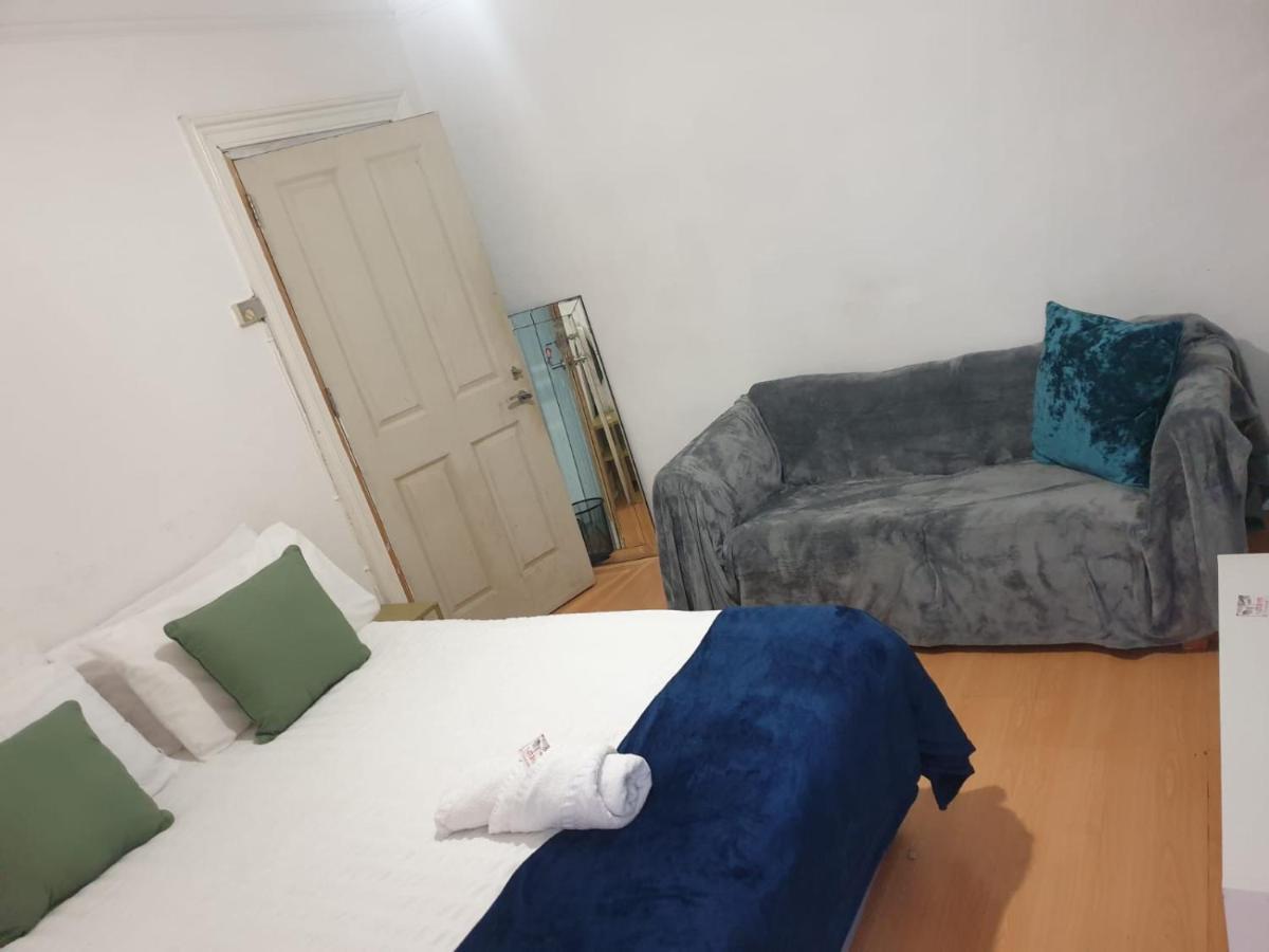 Balham, South London Spacious Guest House F2, 6 Rooms Available Exterior photo